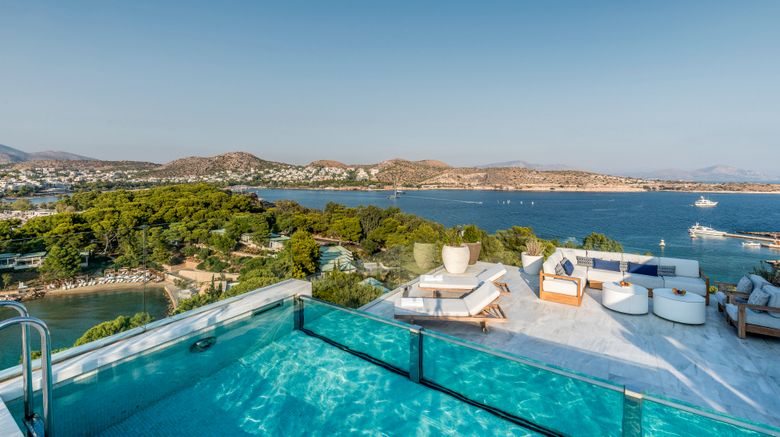 <b>Four Seasons Astir Palace Hotel Suite</b>. Images powered by <a href="https://www.leonardoworldwide.com/" title="Leonardo Worldwide" target="_blank">Leonardo</a>.