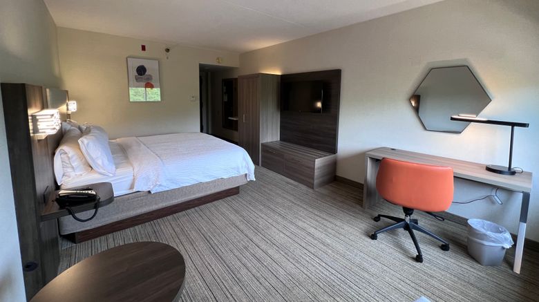 <b>Holiday Inn Express Stony Brook Room</b>. Images powered by <a href="https://www.leonardoworldwide.com/" title="Leonardo Worldwide" target="_blank">Leonardo</a>.
