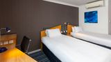 <b>Holiday Inn Express Birmingham NEC Room</b>. Images powered by <a href="https://www.leonardoworldwide.com/" title="Leonardo Worldwide" target="_blank">Leonardo</a>.