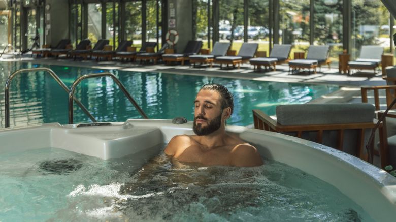 <b>Crowne Plaza Belgrade Pool</b>. Images powered by <a href="https://www.leonardoworldwide.com/" title="Leonardo Worldwide" target="_blank">Leonardo</a>.