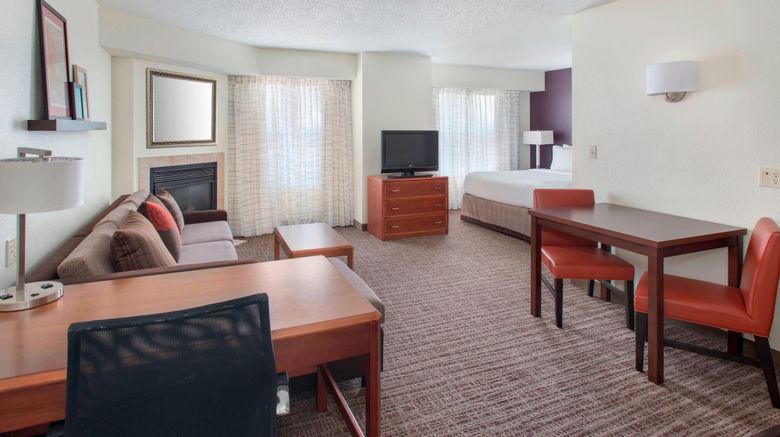 <b>Residence Inn Cranbury South Brunswick Suite</b>. Images powered by <a href="https://www.leonardoworldwide.com/" title="Leonardo Worldwide" target="_blank">Leonardo</a>.