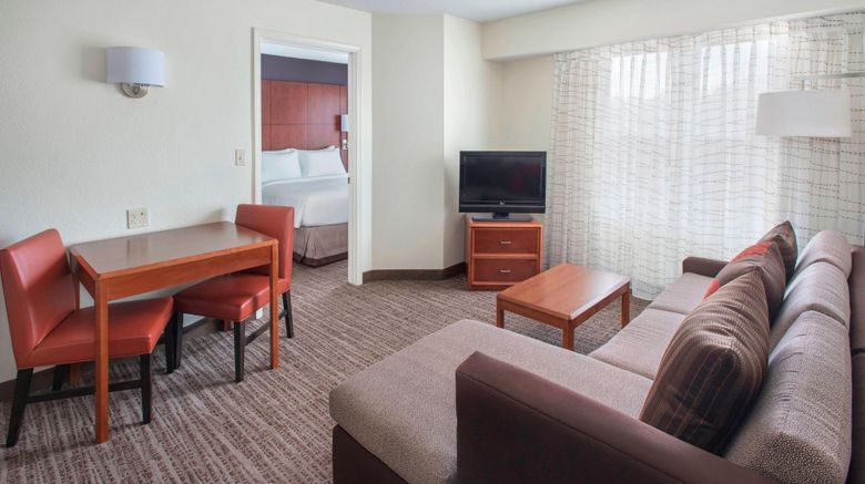<b>Residence Inn Cranbury South Brunswick Suite</b>. Images powered by <a href="https://www.leonardoworldwide.com/" title="Leonardo Worldwide" target="_blank">Leonardo</a>.