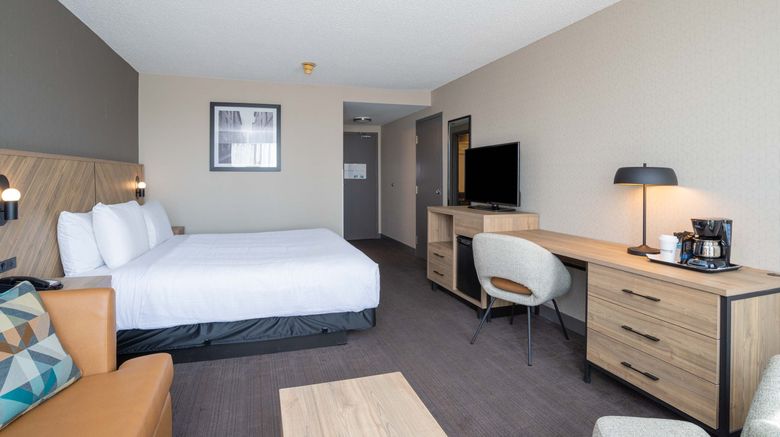 <b>Sandman Hotel Montreal-Longueuil Room</b>. Images powered by <a href="https://www.leonardoworldwide.com/" title="Leonardo Worldwide" target="_blank">Leonardo</a>.