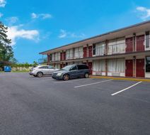 Red Roof Inn Columbia, SC Airport Exterior