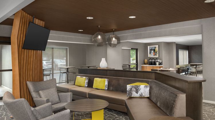 SpringHill Suites Buford/Mall of Georgia Lobby