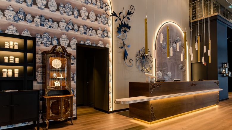 <b>Motel One Dresden Am Zwinger Lobby</b>. Images powered by <a href="https://www.leonardoworldwide.com/" title="Leonardo Worldwide" target="_blank">Leonardo</a>.