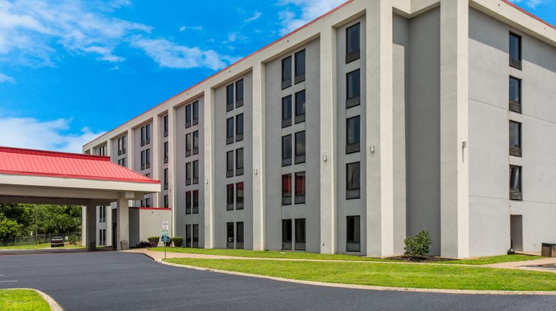 <b>Red Roof Inn Nashville - Music City Exterior</b>. Images powered by <a href="https://www.leonardoworldwide.com/" title="Leonardo Worldwide" target="_blank">Leonardo</a>.