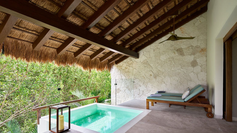 <b>Chable Maroma Pool</b>. Images powered by <a href="https://www.leonardoworldwide.com/" title="Leonardo Worldwide" target="_blank">Leonardo</a>.