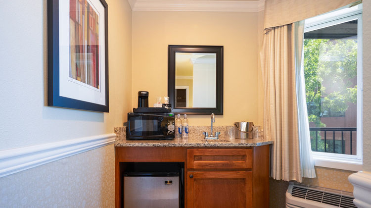 Century Hotel Suite