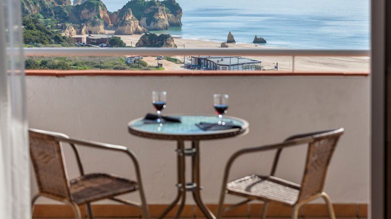 <b>Pestana Alvor Atlantico Room</b>. Images powered by <a href="https://www.leonardoworldwide.com/" title="Leonardo Worldwide" target="_blank">Leonardo</a>.