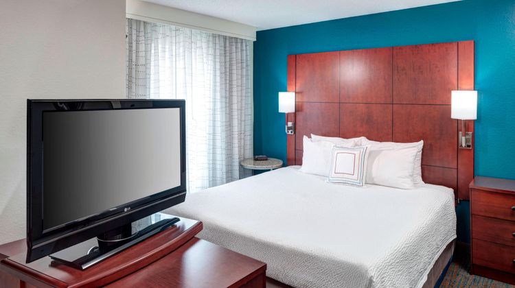 Residence Inn Dothan Suite