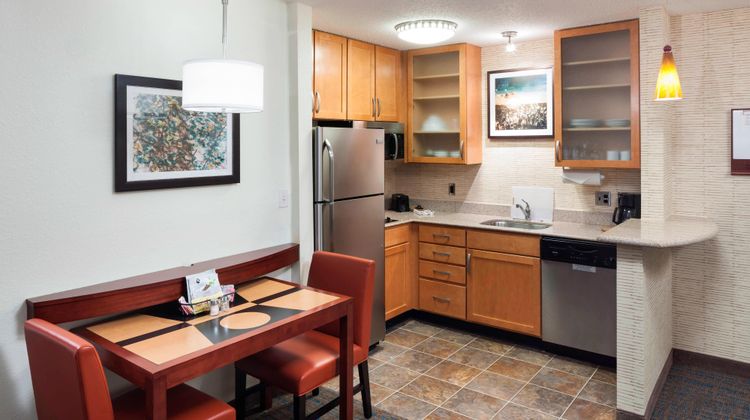 Residence Inn Dothan Suite
