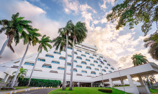 Crowne Plaza Hotel Managua Exterior