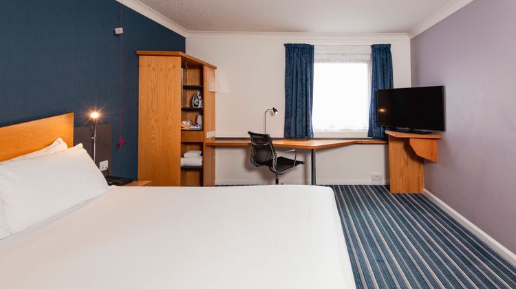 Holiday Inn Express Stafford Hotel Room