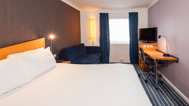 Holiday Inn Express Inverness Hotel Room