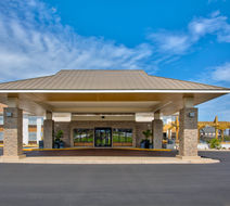 Holiday Inn Exp Kitty Hawk Outer Banks Exterior
