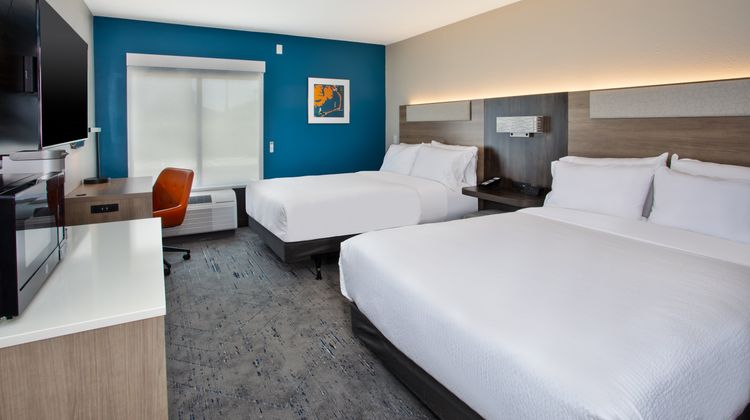 Holiday Inn Exp Kitty Hawk Outer Banks Room