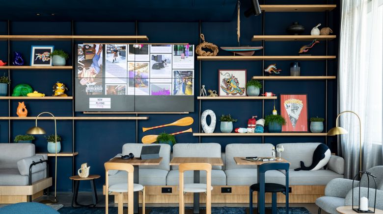 <b>Moxy Plymouth Lobby</b>. Images powered by <a href="https://www.leonardoworldwide.com/" title="Leonardo Worldwide" target="_blank">Leonardo</a>.