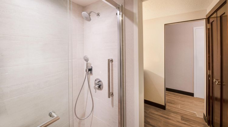 Sheraton Ann Arbor Hotel Room