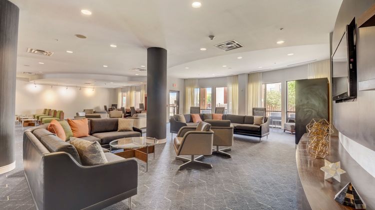 Courtyard by Marriott Cincinnati North Lobby