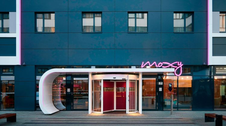 MOXY Frankfurt Eschborn Exterior