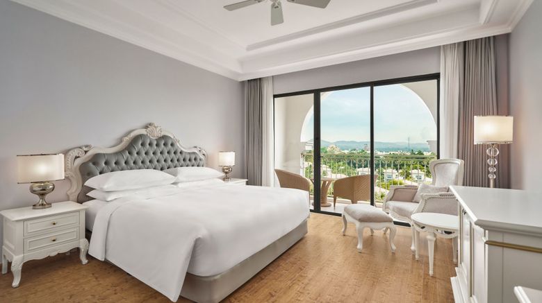 <b>Sheraton Phu Quoc Long Beach Resort Room</b>. Images powered by <a href="https://www.leonardoworldwide.com/" title="Leonardo Worldwide" target="_blank">Leonardo</a>.
