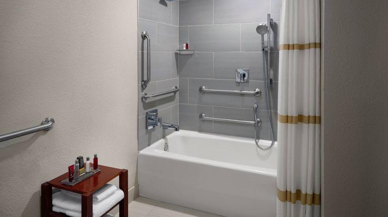 <b>Marriott Tampa Westshore Room</b>. Images powered by <a href="https://www.leonardoworldwide.com/" title="Leonardo Worldwide" target="_blank">Leonardo</a>.