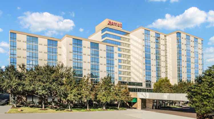 Houston Marriott North Exterior