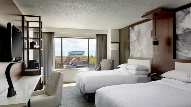 <b>Marriott East Lansing at University Place Room</b>. Images powered by <a href="https://www.leonardoworldwide.com/" title="Leonardo Worldwide" target="_blank">Leonardo</a>.