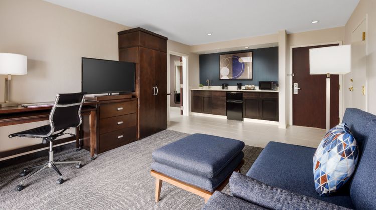 Courtyard Manchester Suite