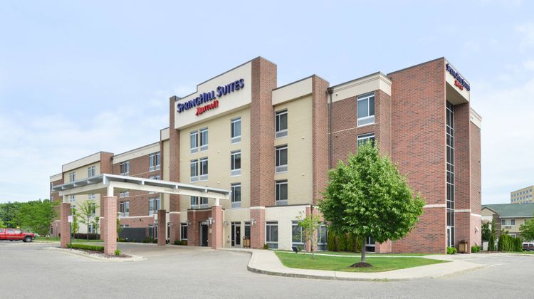 SpringHill Suites Detroit Metro Airport Exterior
