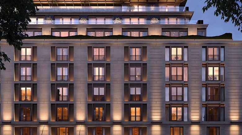 <b>The Peninsula London Exterior</b>. Images powered by <a href="https://www.leonardoworldwide.com/" title="Leonardo Worldwide" target="_blank">Leonardo</a>.