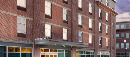 Courtyard Keene Downtown Exterior