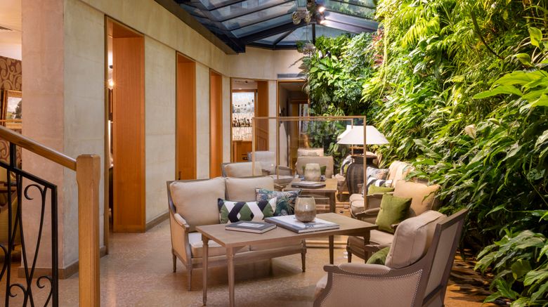 Hotel Pas de Calais Lobby. Images powered by <a href="https://www.leonardoworldwide.com" target="_blank" rel="noopener">Leonardo</a>.