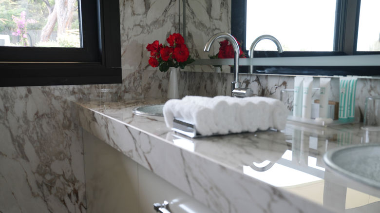 <b>Baglioni Resort Cala del Porto Room</b>. Images powered by <a href="https://www.leonardoworldwide.com/" title="Leonardo Worldwide" target="_blank">Leonardo</a>.