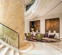 Four Seasons Hong Kong Lobby
