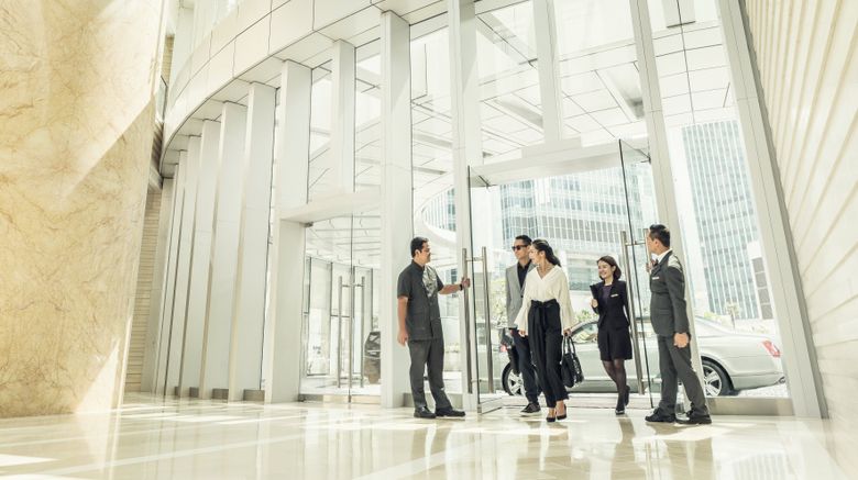 <b>Four Seasons Hong Kong Exterior</b>. Images powered by <a href="https://www.leonardoworldwide.com/" title="Leonardo Worldwide" target="_blank">Leonardo</a>.