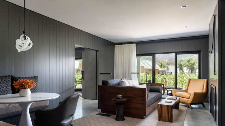 <b>Four Seasons Resort & Residences Napa Suite</b>. Images powered by <a href="https://www.leonardoworldwide.com/" title="Leonardo Worldwide" target="_blank">Leonardo</a>.