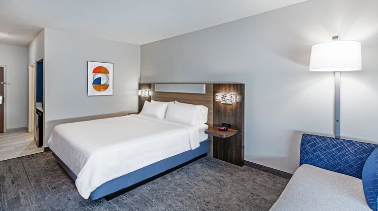 Holiday Inn Express Houston Space Center Room
