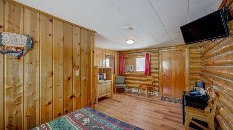 <b>Sportsman's Lodge Room</b>. Images powered by <a href="https://www.leonardoworldwide.com/" title="Leonardo Worldwide" target="_blank">Leonardo</a>.