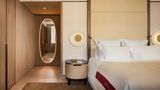 <b>Bulgari Hotel Roma Room</b>. Images powered by <a href="https://www.leonardoworldwide.com/" title="Leonardo Worldwide" target="_blank">Leonardo</a>.