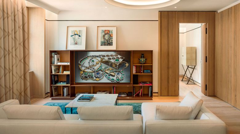 <b>Bulgari Hotel Roma Suite</b>. Images powered by <a href="https://www.leonardoworldwide.com/" title="Leonardo Worldwide" target="_blank">Leonardo</a>.