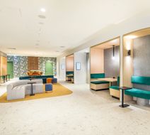 Holiday Inn Dandenong Exterior