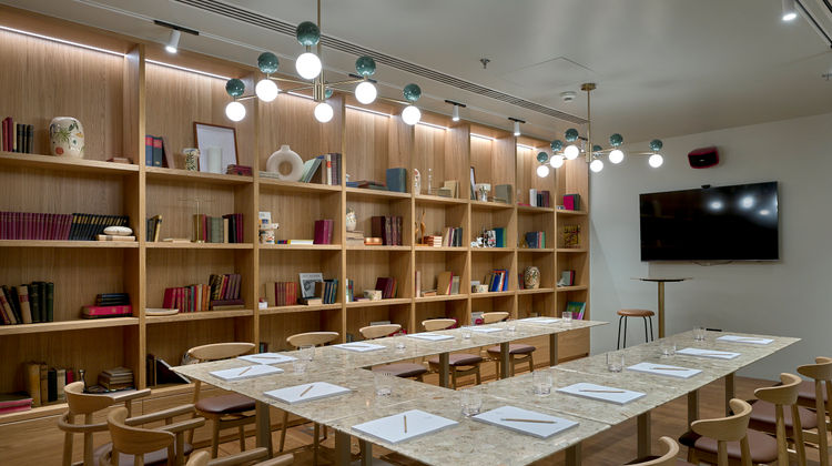 Verno House Budapest-Vignette Collection Meeting
