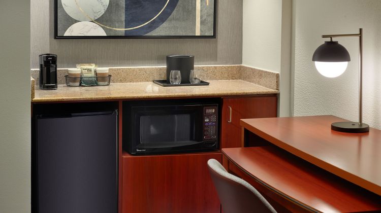 Courtyard Atlanta Executive Park/Emory Room