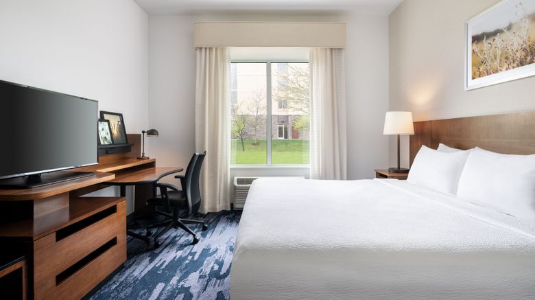 <b>Fairfield Inn & Suites Akron Fairlawn Room</b>. Images powered by <a href="https://www.leonardoworldwide.com/" title="Leonardo Worldwide" target="_blank">Leonardo</a>.