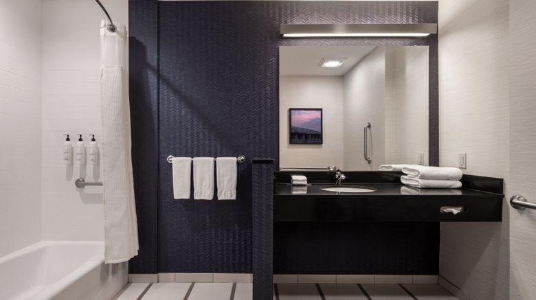 <b>Fairfield Inn & Suites Akron Fairlawn Room</b>. Images powered by <a href="https://www.leonardoworldwide.com/" title="Leonardo Worldwide" target="_blank">Leonardo</a>.