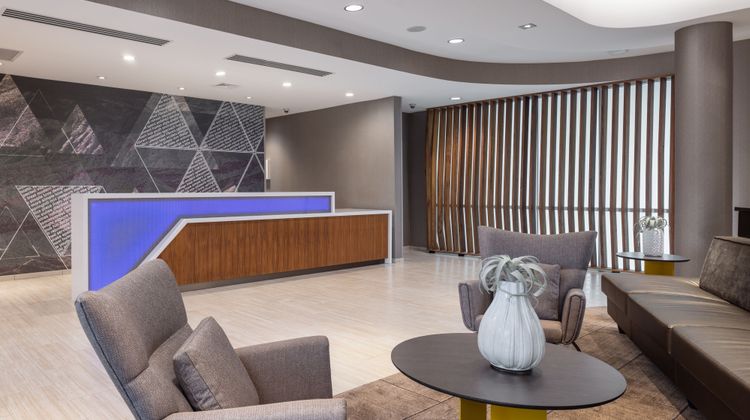 SpringHill Suites Tucson at the Bridges Lobby