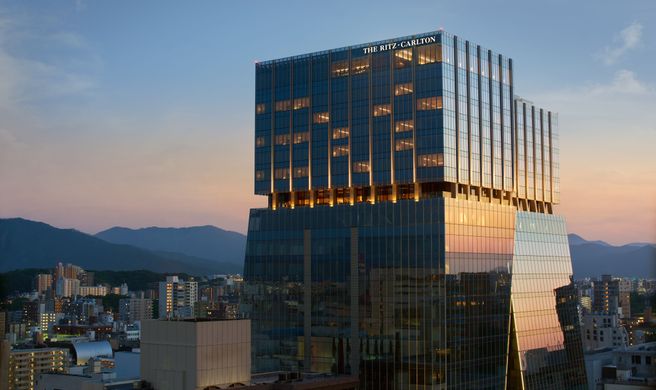 The Ritz-Carlton, Fukuoka Exterior