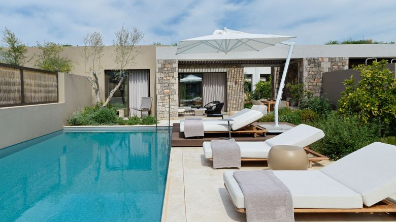 <b>W Costa Navarino Pool</b>. Images powered by <a href="https://www.leonardoworldwide.com/" title="Leonardo Worldwide" target="_blank">Leonardo</a>.